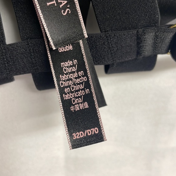 Victoria's Secret Very Sexy Ouvert Strappy Demi Bra in Black Size 32DD NWOT - Picture 3 of 4